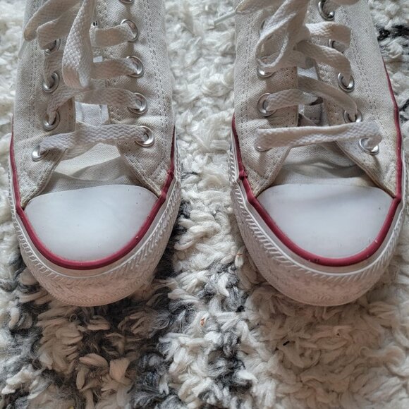 Classic white Chucks in GREAT shape - Picture 2 of 11